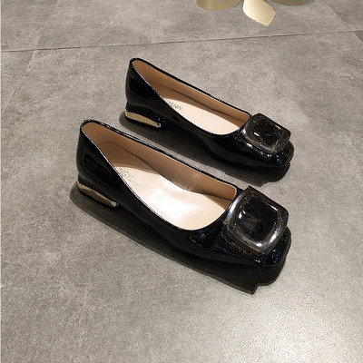 Modern női alkalmi cipő több színben, csattal