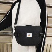 Modern férfi táska négy színben emblémával