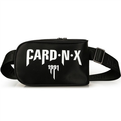 Férfi modern kis táska fekete színű felirattal