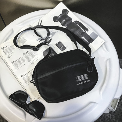 Ανδρική καθημερινή ανδρική  τσάντα με μπροστινή τσέπη