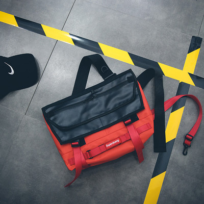 Modern férfi táska több színben