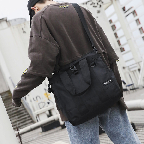 Hétköznapi férfi táska két színben emblémával