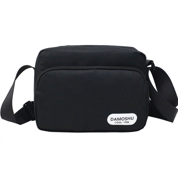 Modern férfi táska négy színben emblémával