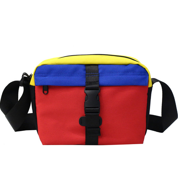 Kis mindennapi táska négy színben