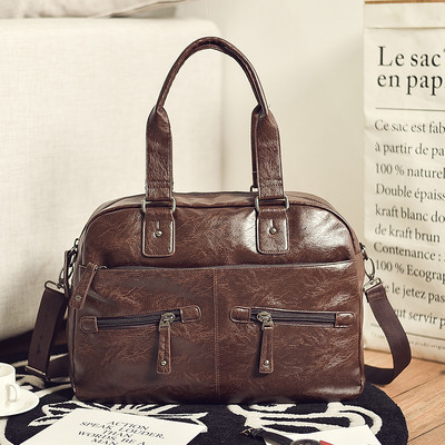 Stílusos férfi táska elülső zsebekkel, két színben