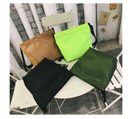 Tiszta férfi táska több színben