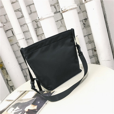 Tiszta férfi táska több színben