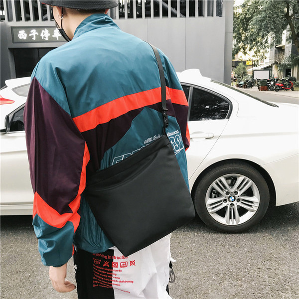 Tiszta férfi táska több színben