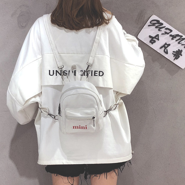 Rucsac zilnic de damă cu inscripție alb-negru