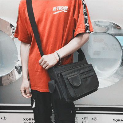 Praktikus férfi táska több zsebbel, három színben