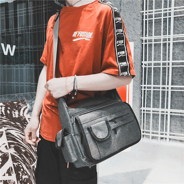 Praktikus férfi táska több zsebbel, három színben