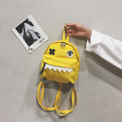 Hétköznapi női hátizsák 3D dekorációval több színben