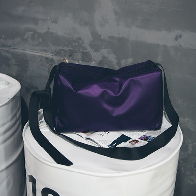 Sport és hétköznapi férfi táska többféle színben