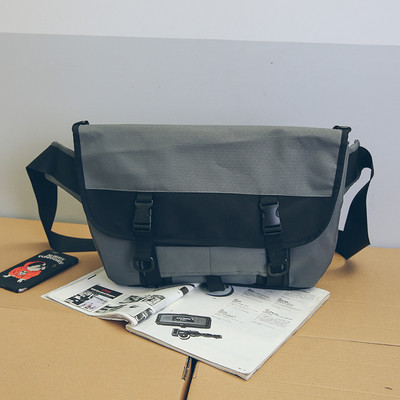 Modern nagy táska különböző színekben, férfiak és nők számára egyaránt