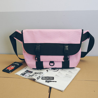 Modern nagy táska különböző színekben, férfiak és nők számára egyaránt