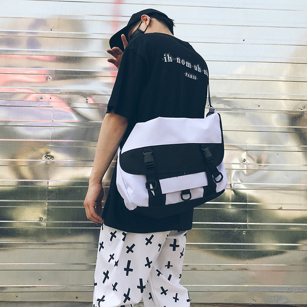 Modern nagy táska különböző színekben, férfiak és nők számára egyaránt