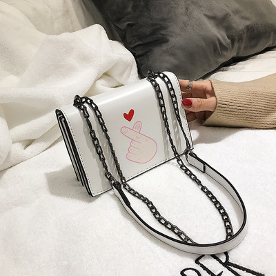 Κομψή γυναικεία τσάντα με floral μοτίβο σε τρία χρώματα