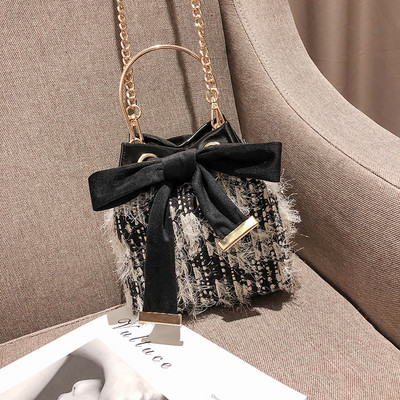 Új modell női táska szalaggal, fém fogantyúval és lánccal