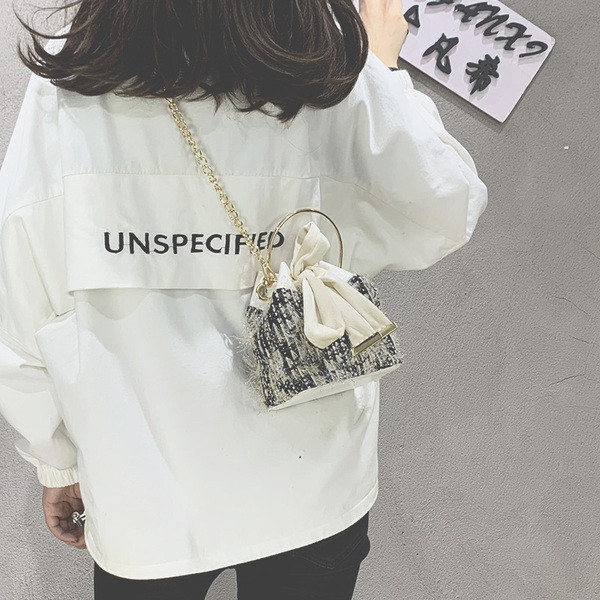 Új modell női táska szalaggal, fém fogantyúval és lánccal