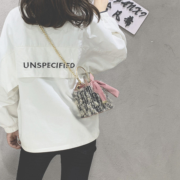 Új modell női táska szalaggal, fém fogantyúval és lánccal