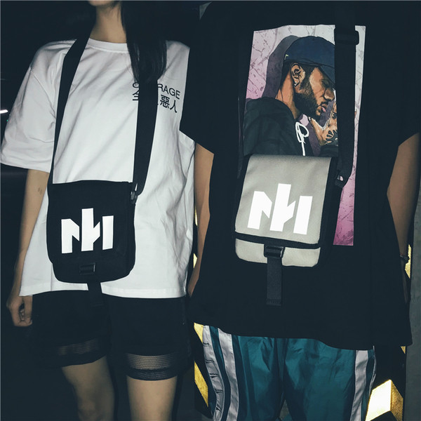 Hétköznapi férfi kistáska több színben rátéttel