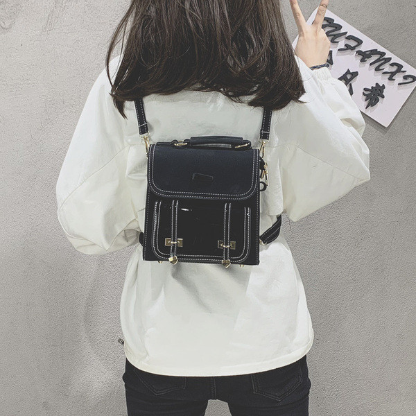 Modern női hátizsák több színben, fém elemmel