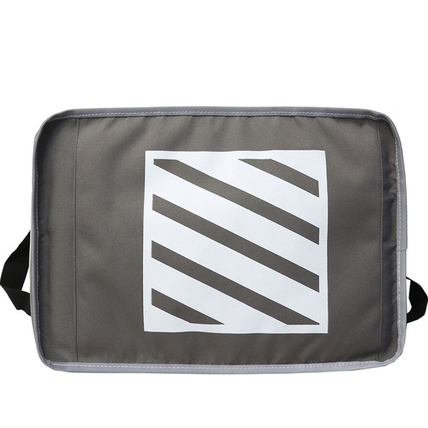 Naprakész hátizsák férfiaknak és nőknek négy színben