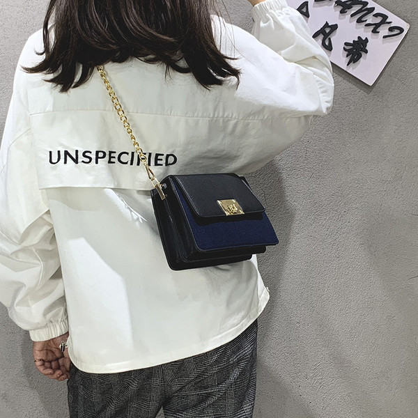 Elegáns női táska fémlánccal több színben