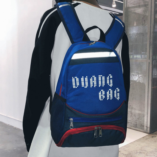 Modern férfi hátizsák három színben felirattal