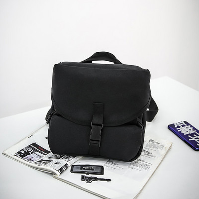 Praktikus férfi táska két színben