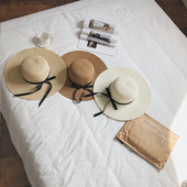 Modern női strandkalap szalaggal