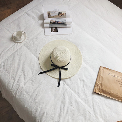 Modern női strandkalap szalaggal