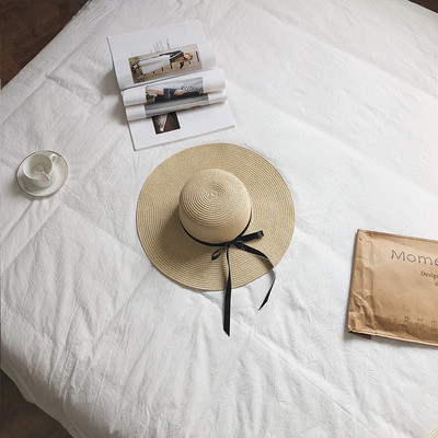 Modern női strandkalap szalaggal