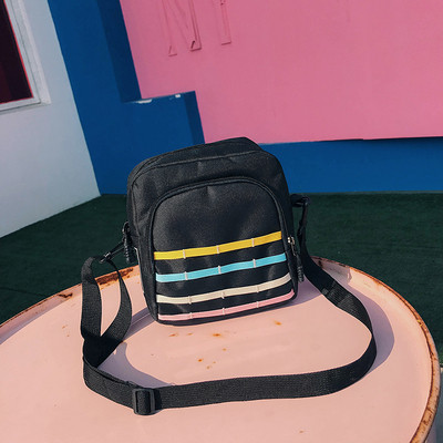 Modern táska több színben, férfiak és nők számára egyaránt