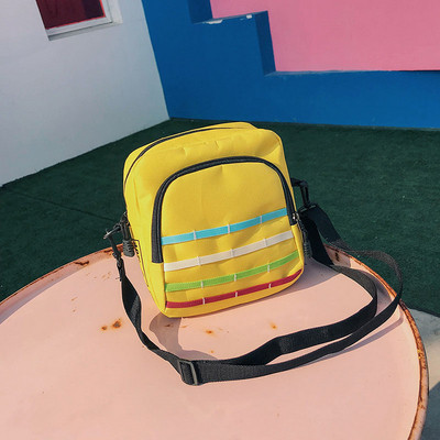 Modern táska több színben, férfiak és nők számára egyaránt