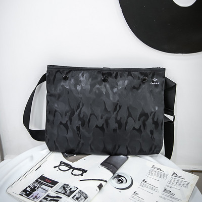 Modern férfi terepszínű táska két színben