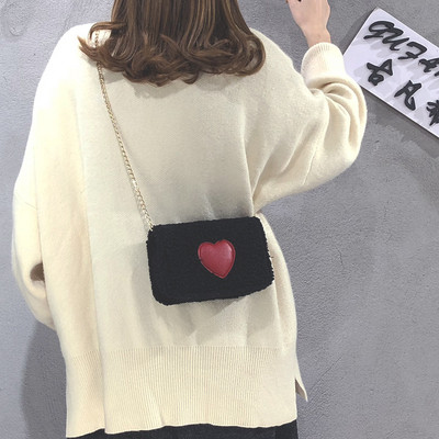 Ежедневна дамска чанта с верижка в три цвята