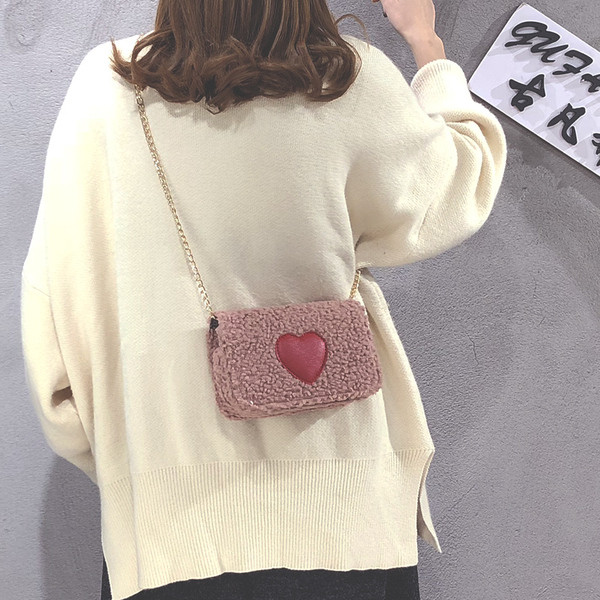 Napi női táska lánccal, három színben