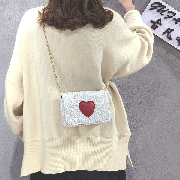 Napi női táska lánccal, három színben