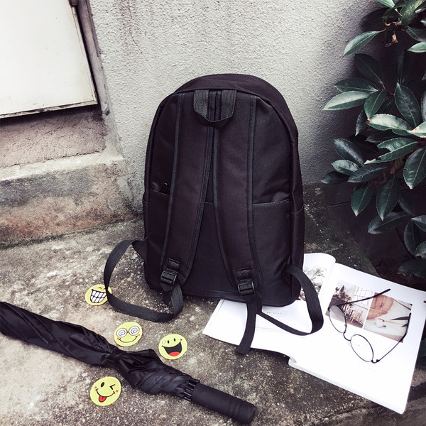 Mindennapi férfi hátizsák fekete zsebbel