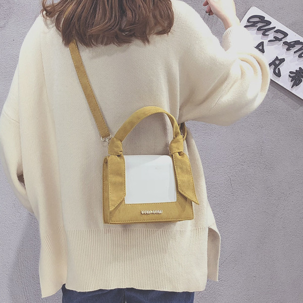 Stílusos női táska öko velúrból, több színben felirattal