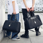 Férfi sporttáska két színben vagy két méretben