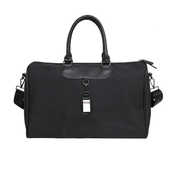 Férfi sporttáska két színben vagy két méretben