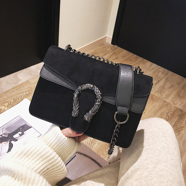 Elegáns női bársonytáska négy színben