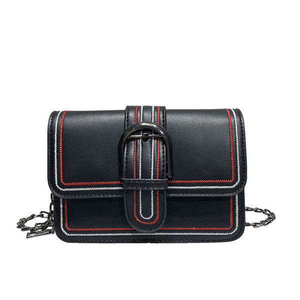 Öko bőrből készült női táska három színben és fém lánccal