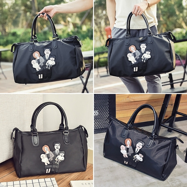 Alkalmi táska fekete színben, rátéttel