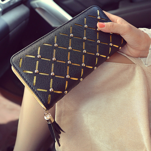 Stílusos női pénztárca cipzárral fehér és fekete színben