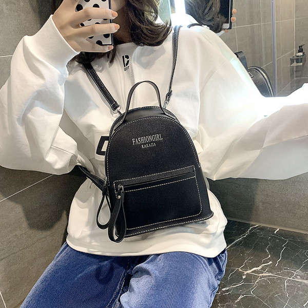 Modern női hátizsák több színben felirattal