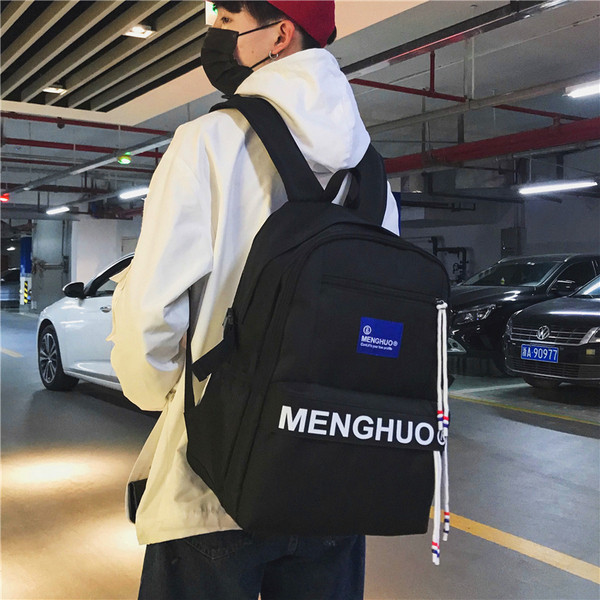 Férfi hátizsák felirattal és nyakkendővel négy színben