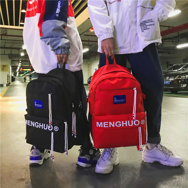 Férfi hátizsák felirattal és nyakkendővel négy színben